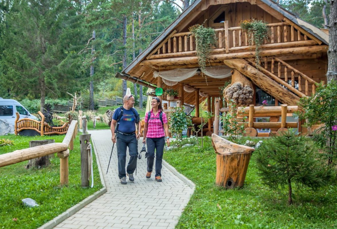 Polacy wybierają domki letniskowe na wakacje
